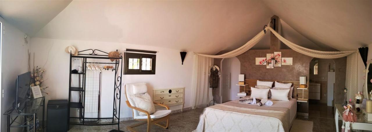 Casa Martinez Studios & Chambre D'Hotes A 3 Kms De Montserrat Valencia Montroy Exterior foto