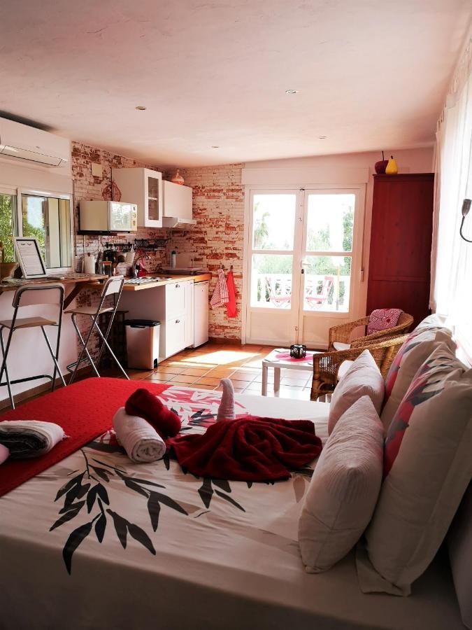 Casa Martinez Studios & Chambre D'Hotes A 3 Kms De Montserrat Valencia Montroy Exterior foto